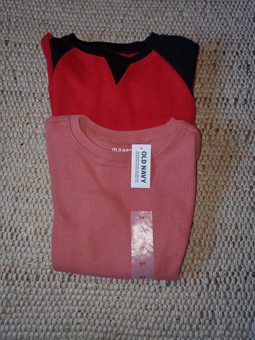 5T Old Navy Salmon Ribbed Long Sleeve Top with Red and Black Crewneck